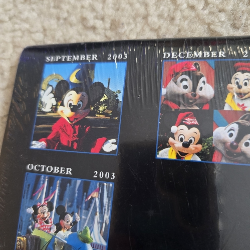 2004 Walt Disney World Epcot Center Calendar Magic Kingdom Vintage - Picture 4 of 16